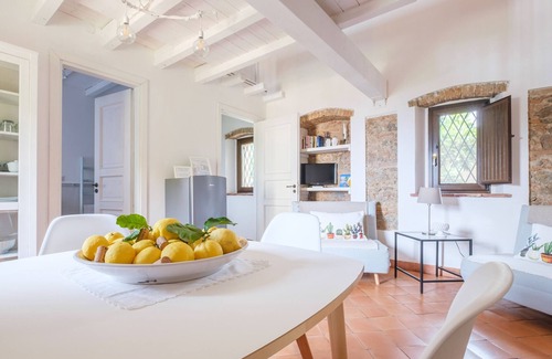 Province of Messina Apartment | Holiday Apartment 'Sicilian Suite Garden' with Sea View, Shared Garden & Wi-Fi