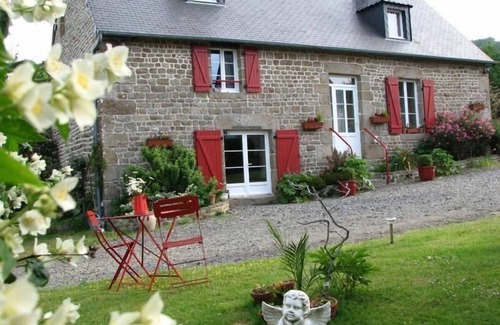Saint-Laurent-de-Terregatte House | Holiday apartment St James for 1 - 4 persons with 1 bedroom - Holiday house