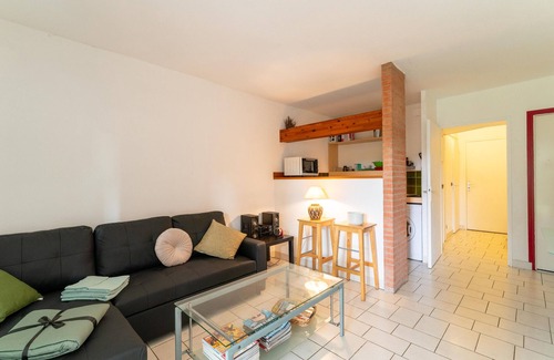 Costieres Apartment | Holiday Apartment "Studio Camargue" with Private Pool, Private Terrace & Balcony