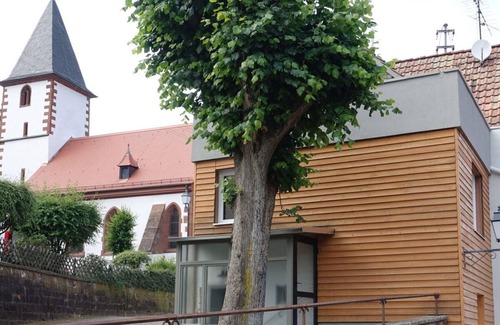 Dernbach Apartment | Holiday apartment Uhu in the house on linden tree