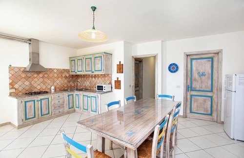 Sas Linnas Siccas Apartment | Holiday Apartment ‘Villa Mula 2’ with Wi-Fi, Garden & Shared Pool; Parking Available