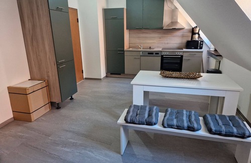 Pottenstein Apartment | Holiday Apartment 'Weitblick' with Wi-Fi