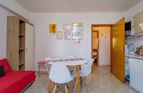 Veli Losinj Apartment | Holiday apartment with balcony