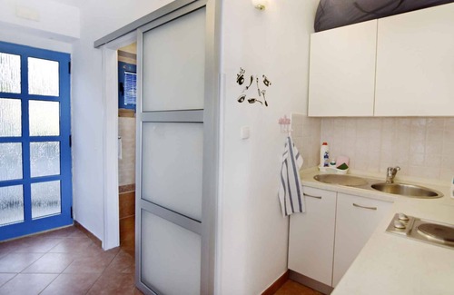 Savudrija Apartment | Holiday apartment with terrace and air conditioning