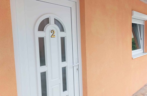 Murine Apartment | Holiday apartment with air conditioning, internet