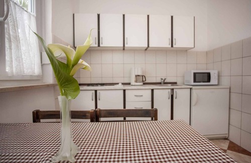 Rovinj Apartment | Holiday apartment with balcony and air conditioning