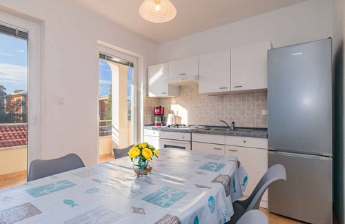 Punat Apartment | Holiday apartment with balcony and air conditioning