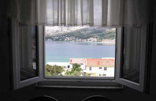 Pag Apartment | Holiday apartment with balcony and sea view
