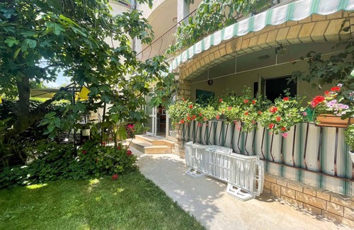 Rovinjsko Selo Apartment | Holiday apartment with garden and terrace