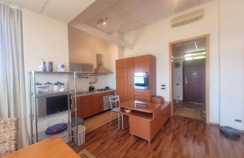 Njivice Apartment | Holiday apartment with terrace and balcony overlooking the sea