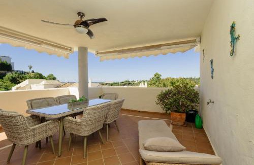Elviria Apartment | Holiday apartment with private terrace, just 10 minutes by car from Elviria Beach, Marbella
