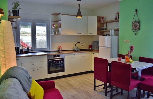 Rab Apartment | Holiday apartment with sea views
