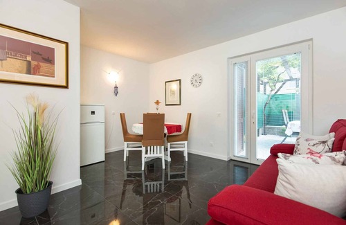 Baska Apartment | Holiday apartment with terrace and wireless