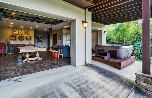 Smithville Ski Chalet | Holiday at The Lake Center Hill Lake