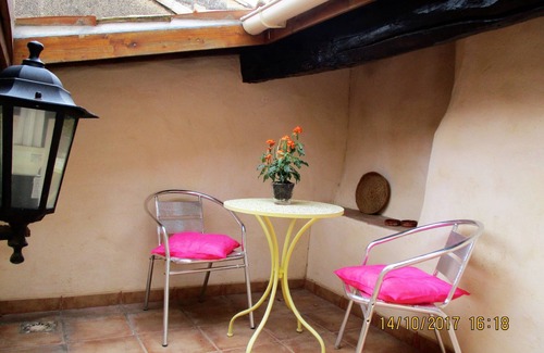 Pezenas Apartment | Holiday bliss romantic town - LES VOLETS VERTS - OUR COSY HOUSE