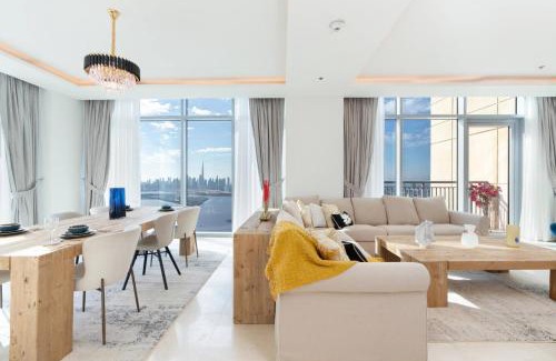 Dubai Apartment | Holiday Boulevard - Luxury 3BR Penthouse with Burj Khalifa and Creek Views