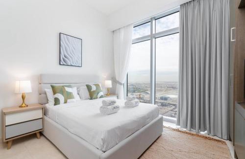 Dubai Apartment | Holiday Boulevard - Luxury 3BR Penthouse with Burj Khalifa and Creek Views