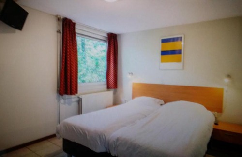 Kootwijk Apartment | Holiday Bungalow with private Sauna!