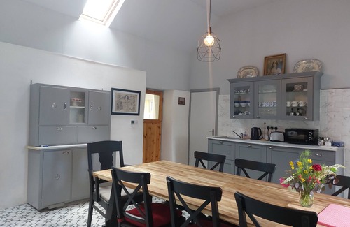 Mayour Cottage | Holiday by the River Shannon in Centre of Ireland