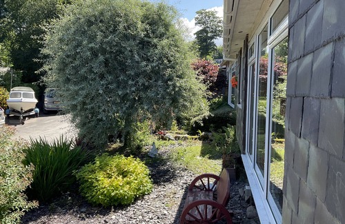 Bont Newydd Cabin | Holiday Cabin Sleeps 5 Caernarfon, Snowdonia