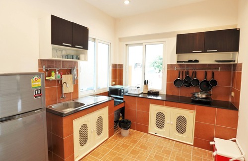 Nong Prue Villa | HOLIDAY CASUAL STYLE POOL VILLA IN PATTAYA CITY