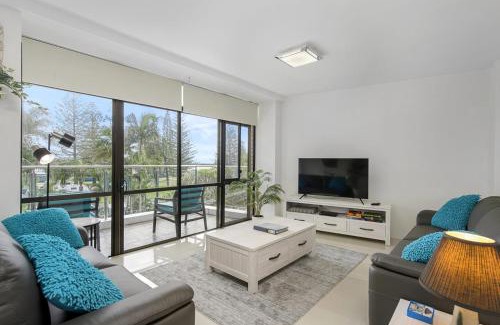 Port Macquarie Apartment | Holiday Central, Tasman Towers Unit 2, 3 Munster Street,