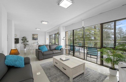 Port Macquarie Apartment | Holiday Central, Tasman Towers Unit 2, 3 Munster Street,
