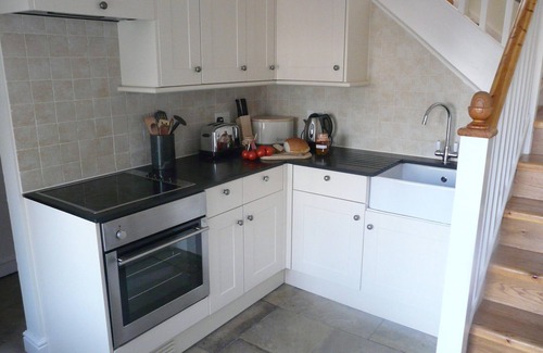 Staunton Cottage | Holiday cottage with use of owners' swimming pool and tennis court