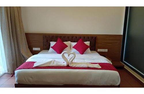 Vayittiri Hotel | Holiday Courtyard Wayanad