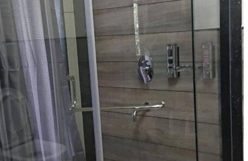 Vayittiri Hotel | Holiday Courtyard