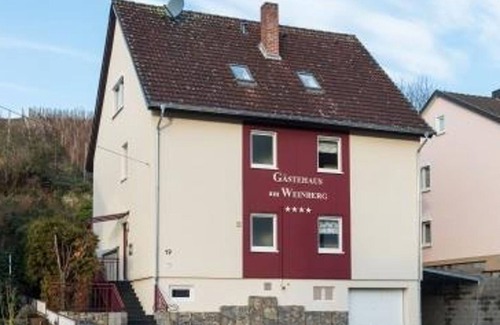 Bad Neuenahr-Ahrweiler Apartment | Holiday apartment "Rebenblick" - Gästehaus am Weinberg (Weingut Lingen)