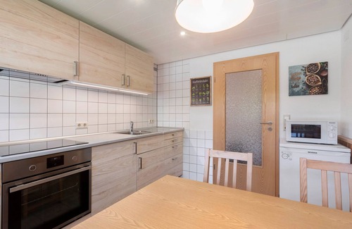 Todtnauberg Apartment | Holiday Apartment '20' with Mountain View, Shared Terrace and Wi-Fi