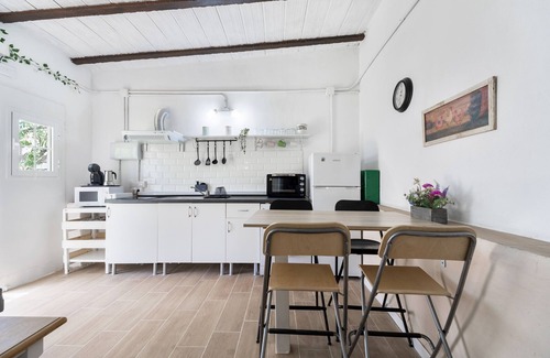 Los Franceses-la Vega House | Holiday Home 'Casa Limonero' with Private Pool, Wi-Fi and Air Conditioning