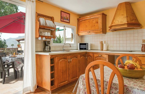 Santa Lucia House | Holiday Cottage Santa Lucía with Mountain View, A/C, Wi-Fi & Terrace