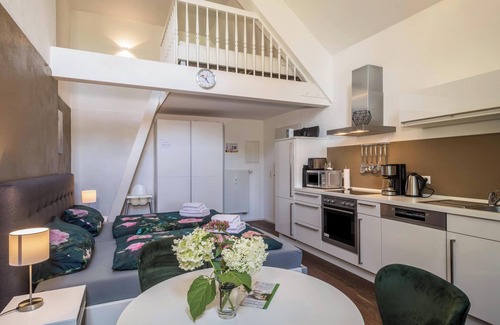 Meckenbeuren Apartment | Holiday flat "Hof zum Stadl" 2 on Lake Constance. Within walking distance of Ravensburger Spieleland