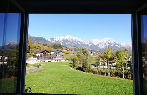 Soell House | Holiday flat in the centre of Söll with pool