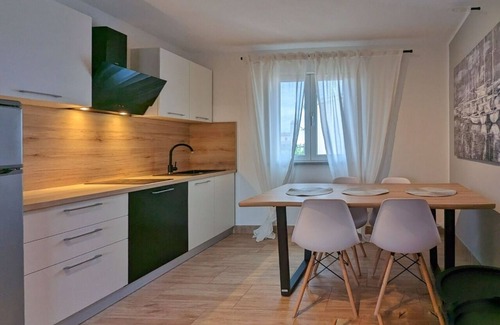 Bale Apartment | Holiday flat with large pool in medieval Bale