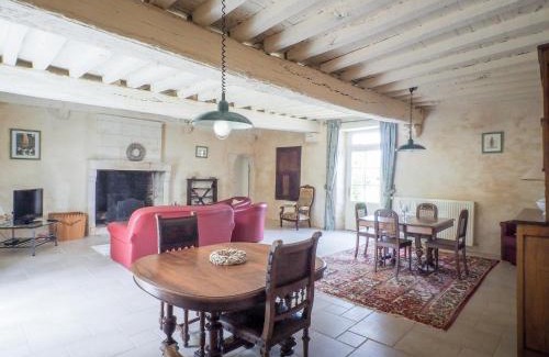 Saint-Laurent-de-la-Salle House | Holiday Home Saint-Laurent Pool Retreat, cleaning included