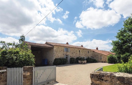 Saint-Laurent-de-la-Salle House | Holiday Home Gîte La Tour by Interhome