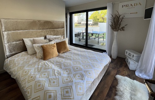 Saint-Germain-Du-Puch House | Holiday house with swimming pool