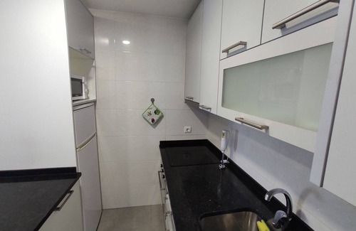 Sao Martinho do Porto House | Holiday Home 'Casa Ribeiro' with Balcony and Wi-Fi
