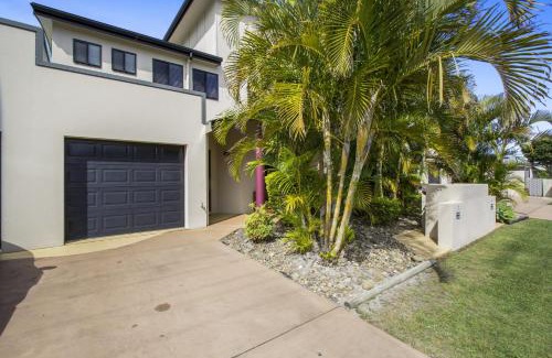 Evans Head Villa | Holiday Haven, Unit 7, 30-32 Cypress Street Evans Head