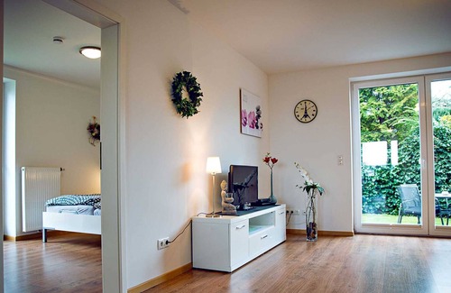 Rettin Apartment | Holiday home Viereck, Whg. 2, kl. - Cottage quadrangle