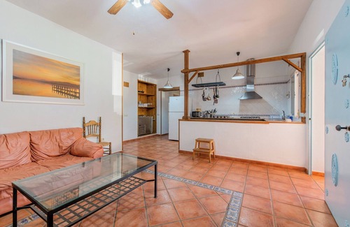 Arcos de la Frontera House | Holiday Home 'La Huerta Del Prado' with Mountain View, Wi-Fi and Air Conditioning
