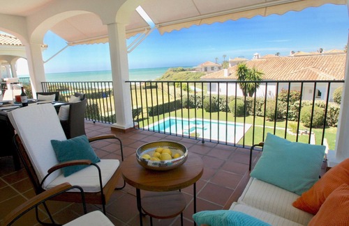 Cabo Roche Villa | Holiday house with sea view and pool, priv. Beach access, modern & completely renovated