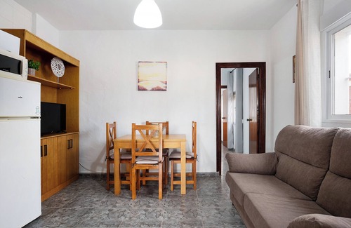 Conil de la Frontera House | Holiday Home 'Casa Francisco' with Private Pool, Private Terrace and Air Conditioning