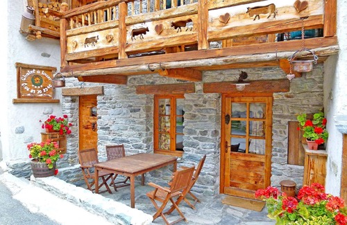Champagny-en-Vanoise House | Holiday house Champagny en Vanoise for 1 - 16 persons with 7 bedrooms - Holiday home