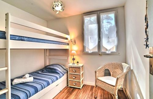Domino House | Holiday Home Les Epinouses by Interhome