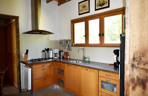 Saint-Honore-les-Bains House | Holiday Home in Saint-Honore near Gorges
