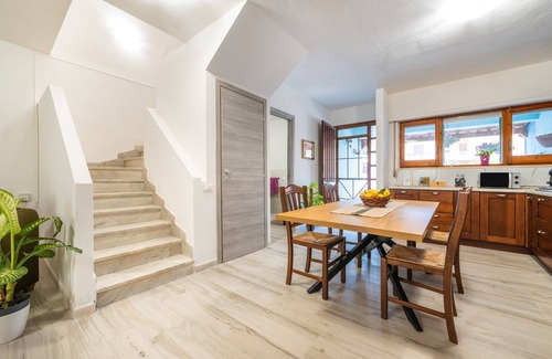 San Giovanni Suergiu House | Holiday Home 'Elifra' with Private Terrace, Private Garden and Balcony
